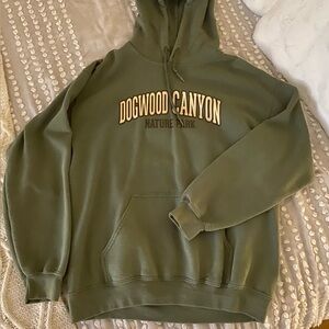 green dogwood canyon sweatshirt